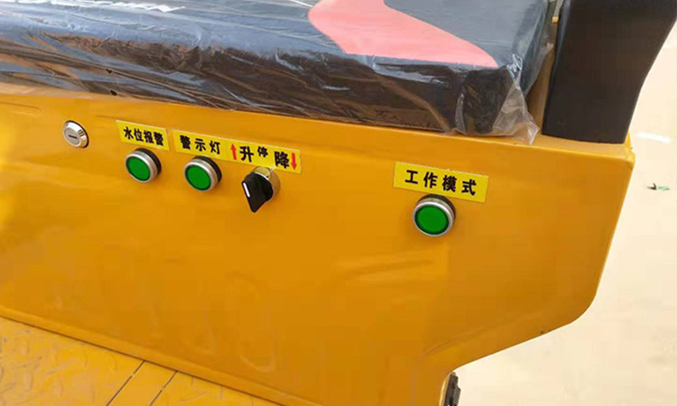 環(huán)衛(wèi)電動(dòng)高壓清洗車(chē)