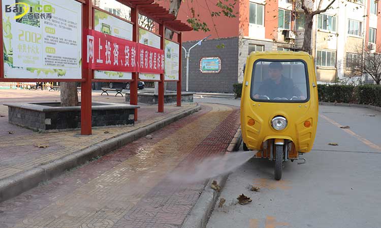 電動(dòng)小型高壓清洗車(chē)