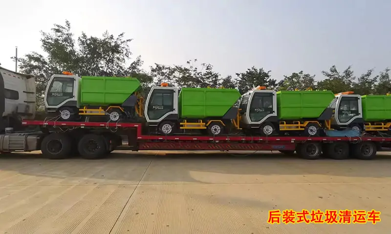 物業、園林、商業街垃圾回收轉運專用車—后裝式垃圾車發往越南，共建美好生活環境！