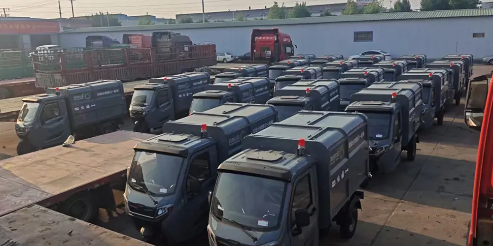 新能源側裝式垃圾清運車，側裝垃圾車，垃圾車，新能源垃圾車